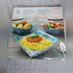 Porcelain Serving Bowl Set